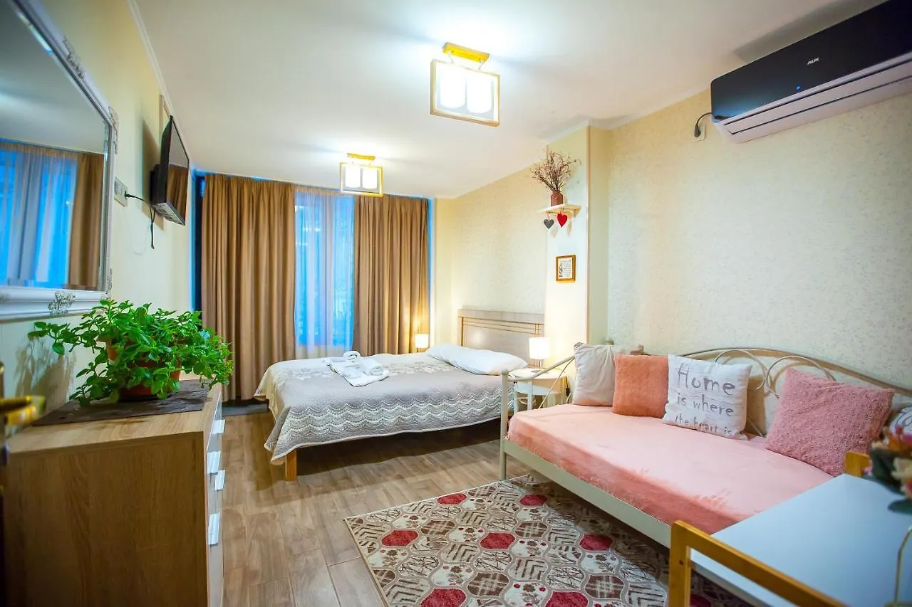 Apartments Beautiful Tbilisi On L.Meskhishvili Turn 1 Georgia