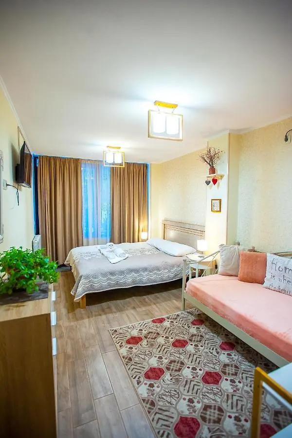 Apartments Beautiful Tbilisi On L.Meskhishvili Turn 1