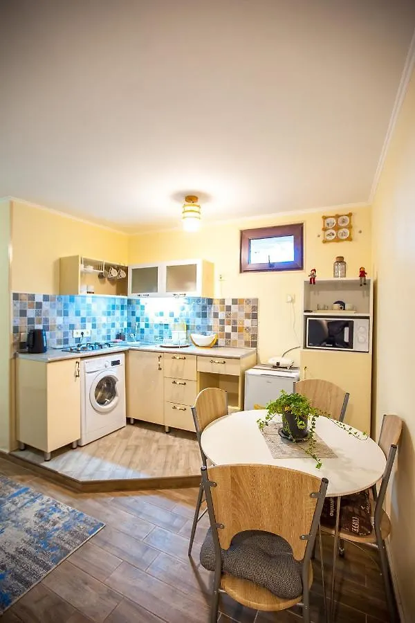 Apartments Beautiful Tbilisi On L.Meskhishvili Turn 1 0*,